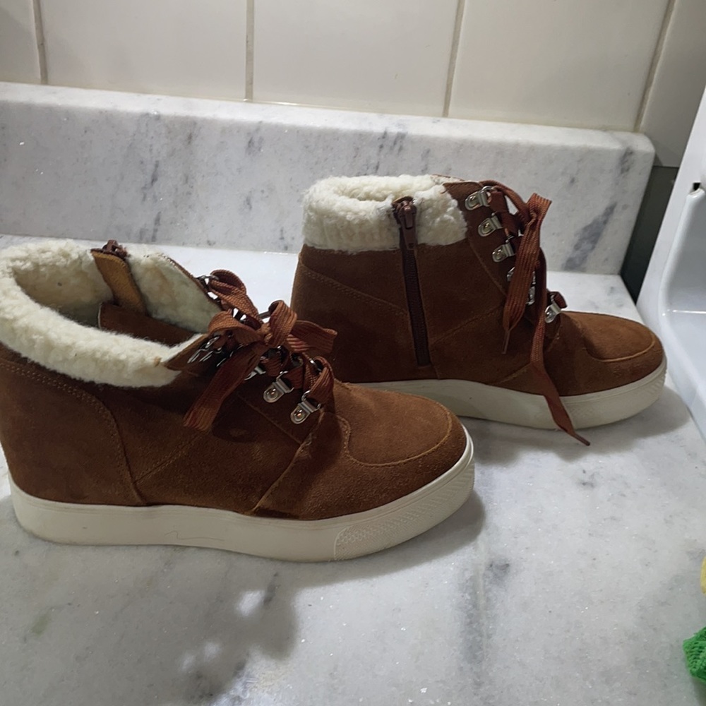 Steve Madden Boots - Picture 3 of 6